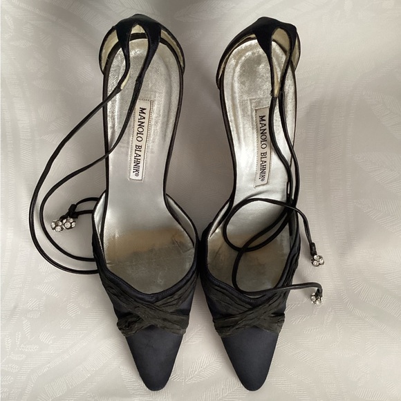 Manolo Blahnik Satin Ankle Strap Heels, Size 39 - Picture 2 of 11